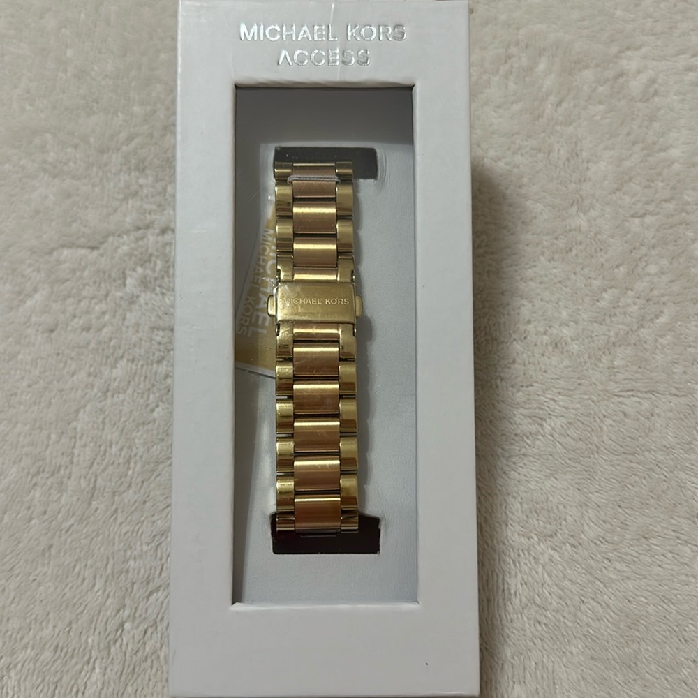 ‼️NEW‼️Michael Kors 22 mm Bradshaw strap for Smart Watch